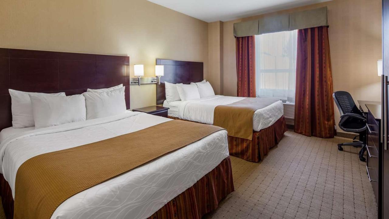 Best Western Plus Боумънвил Екстериор снимка