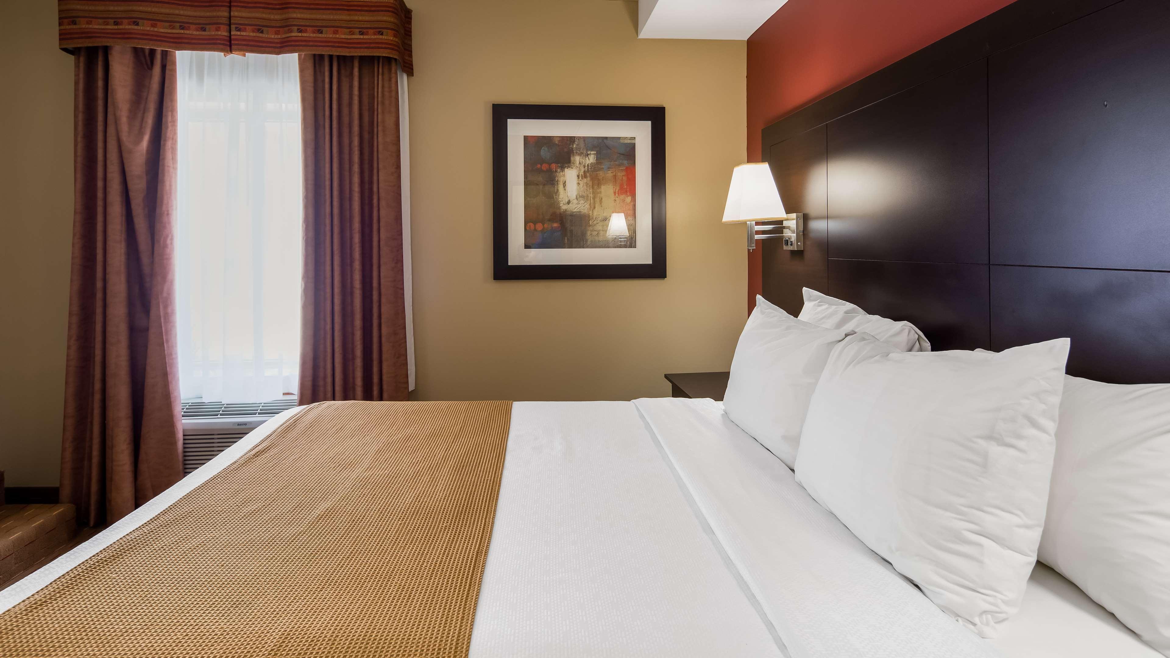 Best Western Plus Боумънвил Екстериор снимка