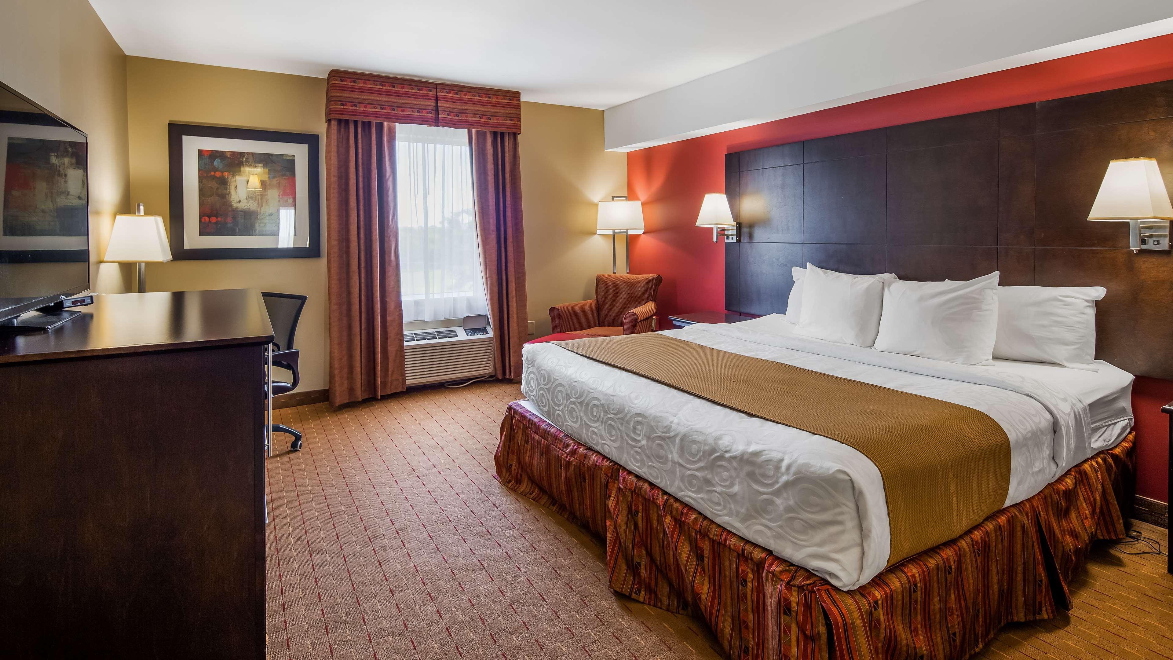Best Western Plus Боумънвил Екстериор снимка