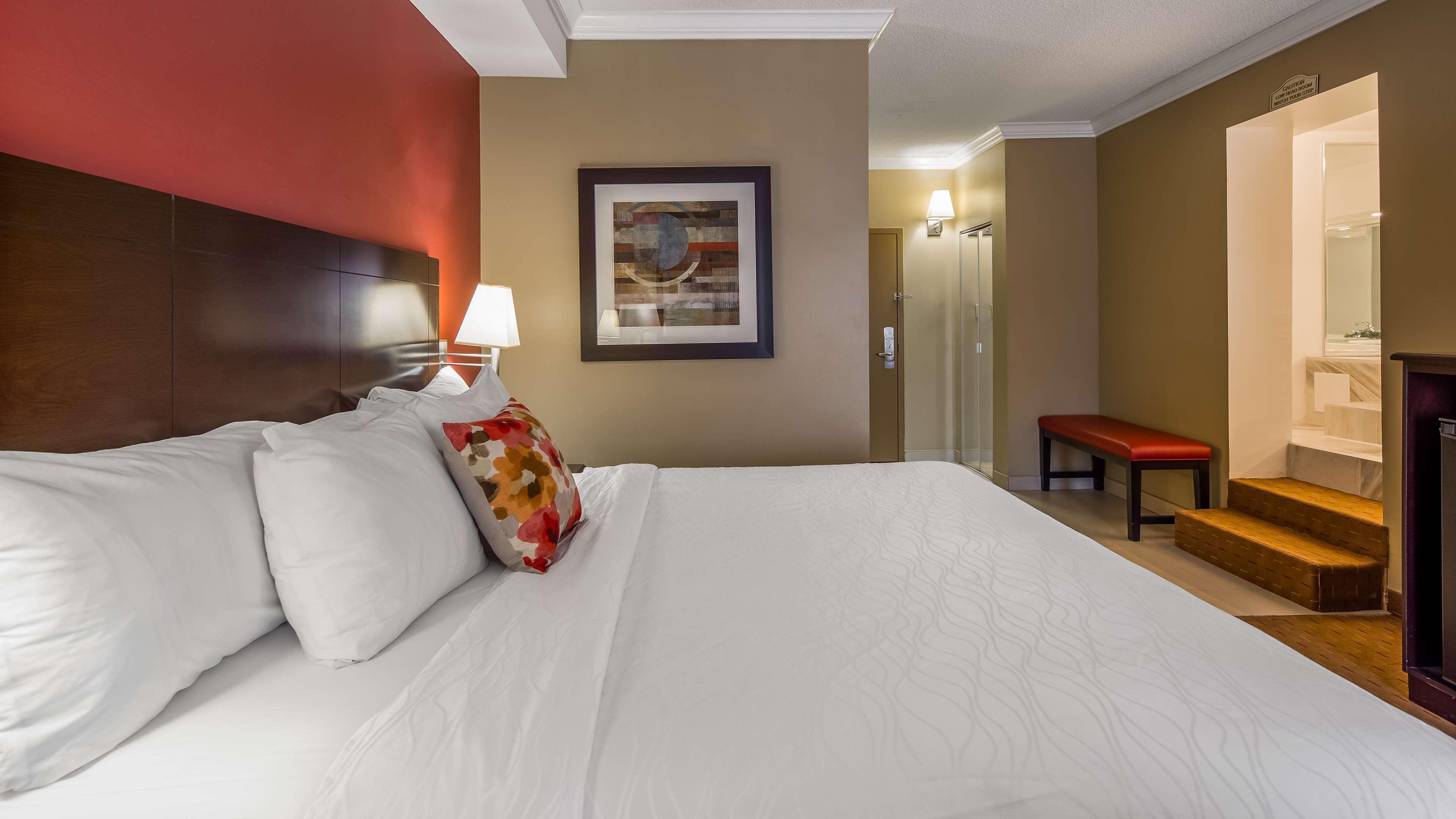 Best Western Plus Боумънвил Екстериор снимка