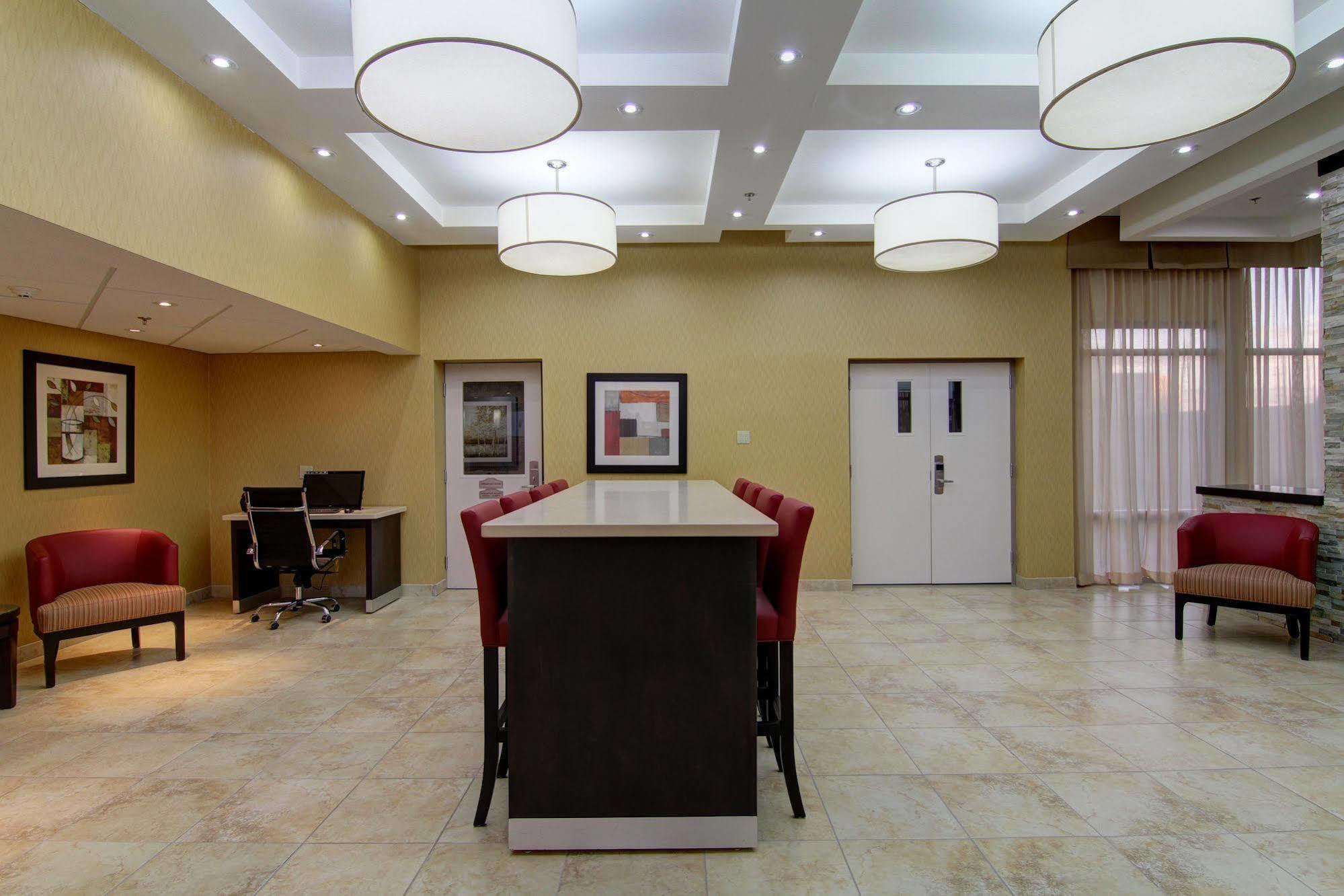Best Western Plus Боумънвил Екстериор снимка